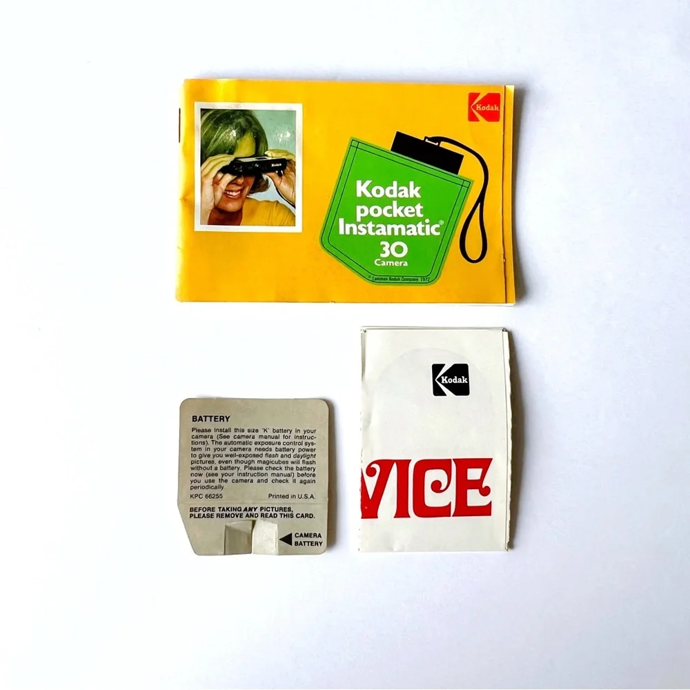 IN BOX vintage 70s Kodak Pocket Instamatic 30 film camera